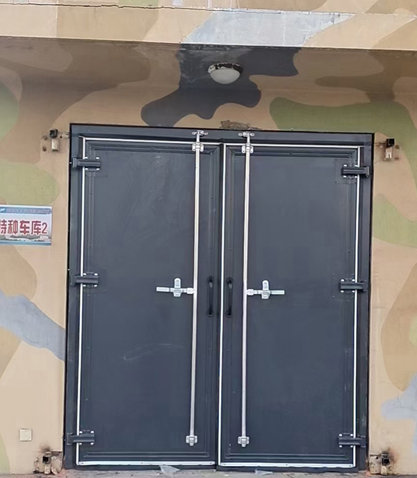 洋县工业平开门