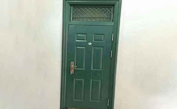 洋县学校教室门 洋县学校教室门