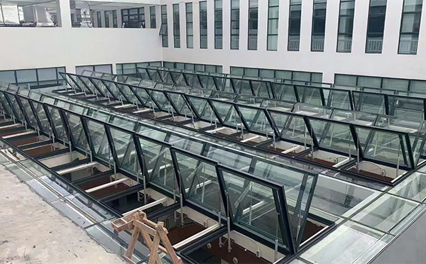 百安科技有限公司近期洋县排烟窗项目案例分享 百安科技有限公司近期洋县排烟窗项目案例分享