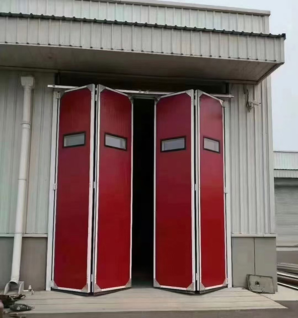 洋县工业折叠门在大型装配车间出入口的应用实例